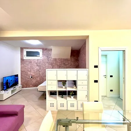 Limone Downtown Apartment *