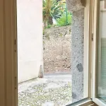 Limone Downtown 아파트