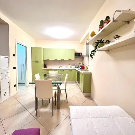Limone Downtown Apartment