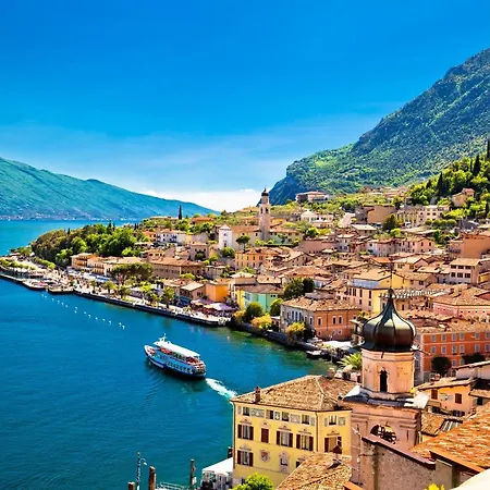 Limone Downtown Apartament *